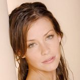 Evangeline Lilly da vida a Kate Austen en la serie 'Perdidos'