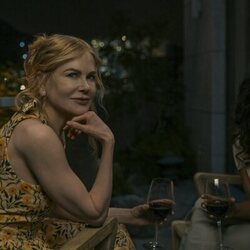 Nicole Kidman y Sarayu Blue en 'Mongkok' de 'Expats'