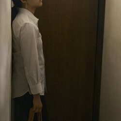 Ji-young Yoo en 1x01 titulado 'The Peak' de 'Expatriadas'