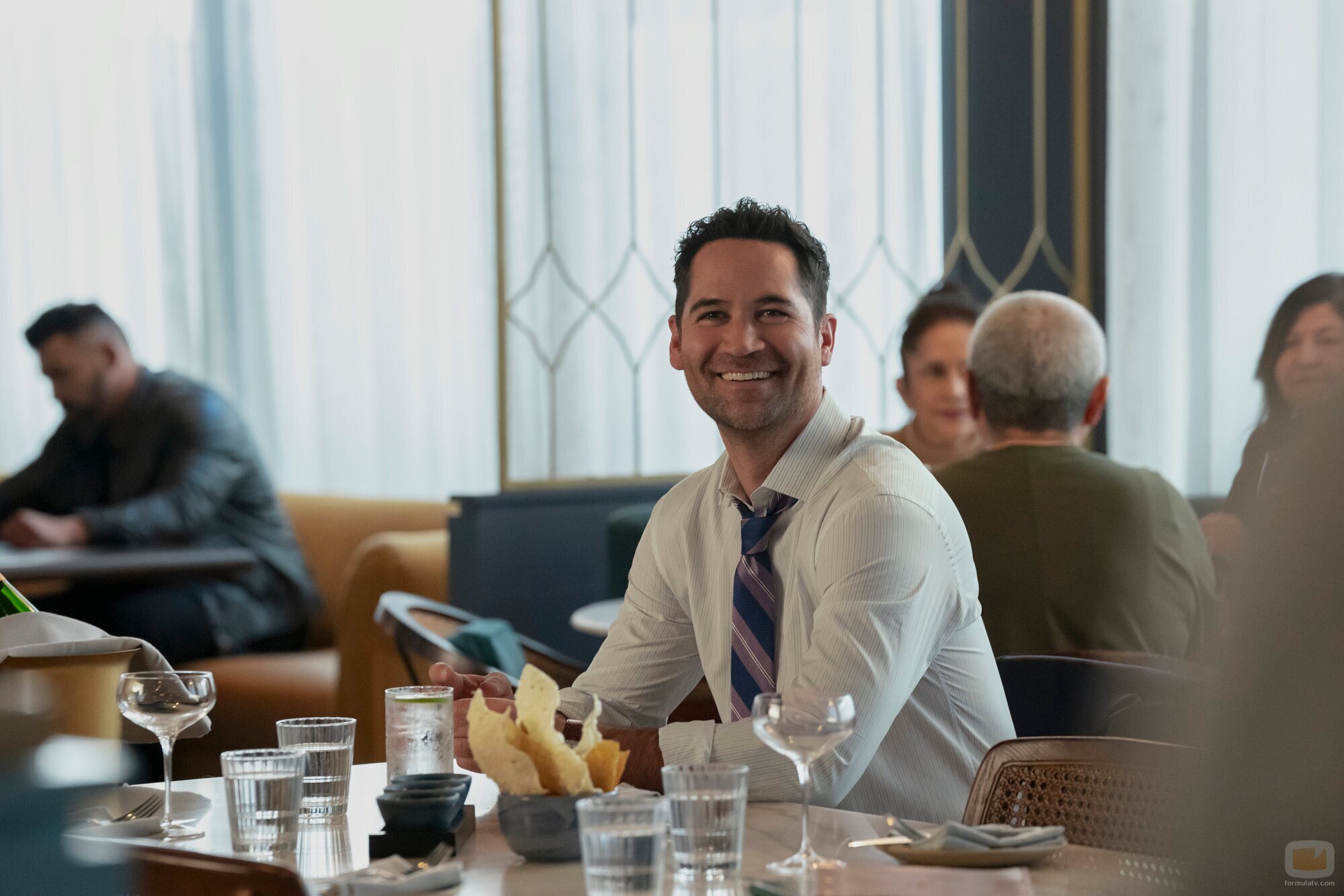 Manuel Garcia-Rulfo en el 3x03 de 'The Lincoln Lawyer'