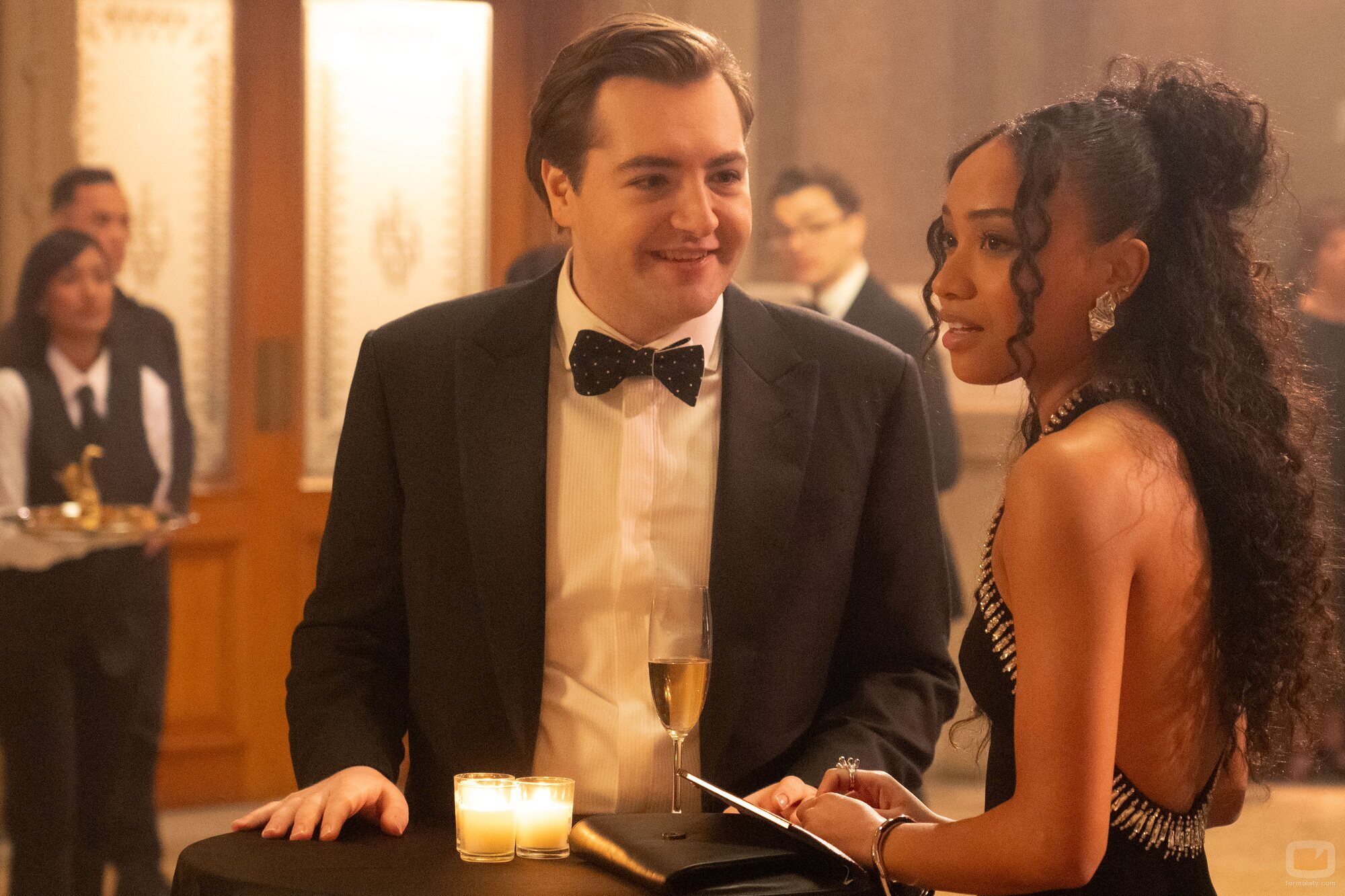 Genneya Walton y Michael Gandolfini en Capítulo 8 titulado 'La isla de la alegría' de 'Daredevil: Born Again'