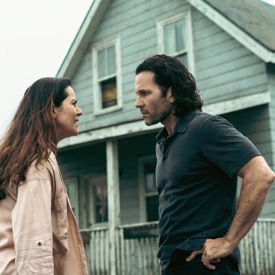 Catalina Sandino Moreno y Eion Bailey en 'El día de la elección' de 'From'