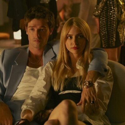 Maddie Phillips y Patrick Schwarzenegger en la temporada 1 y el capítulo 01 de 'Gen V'