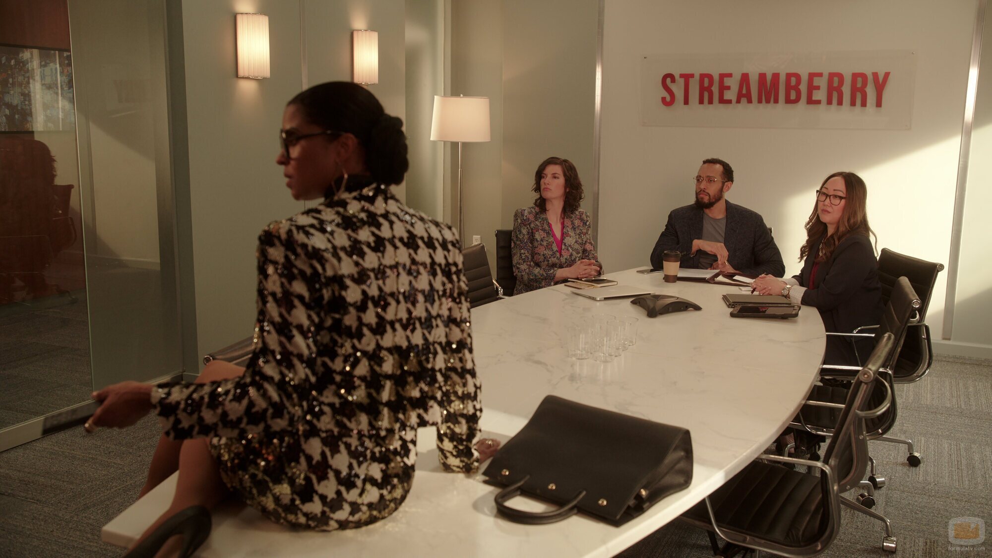 Renée Elise Goldsberry en Capítulo 6 titulado 'New York' de 'Girls5eva'