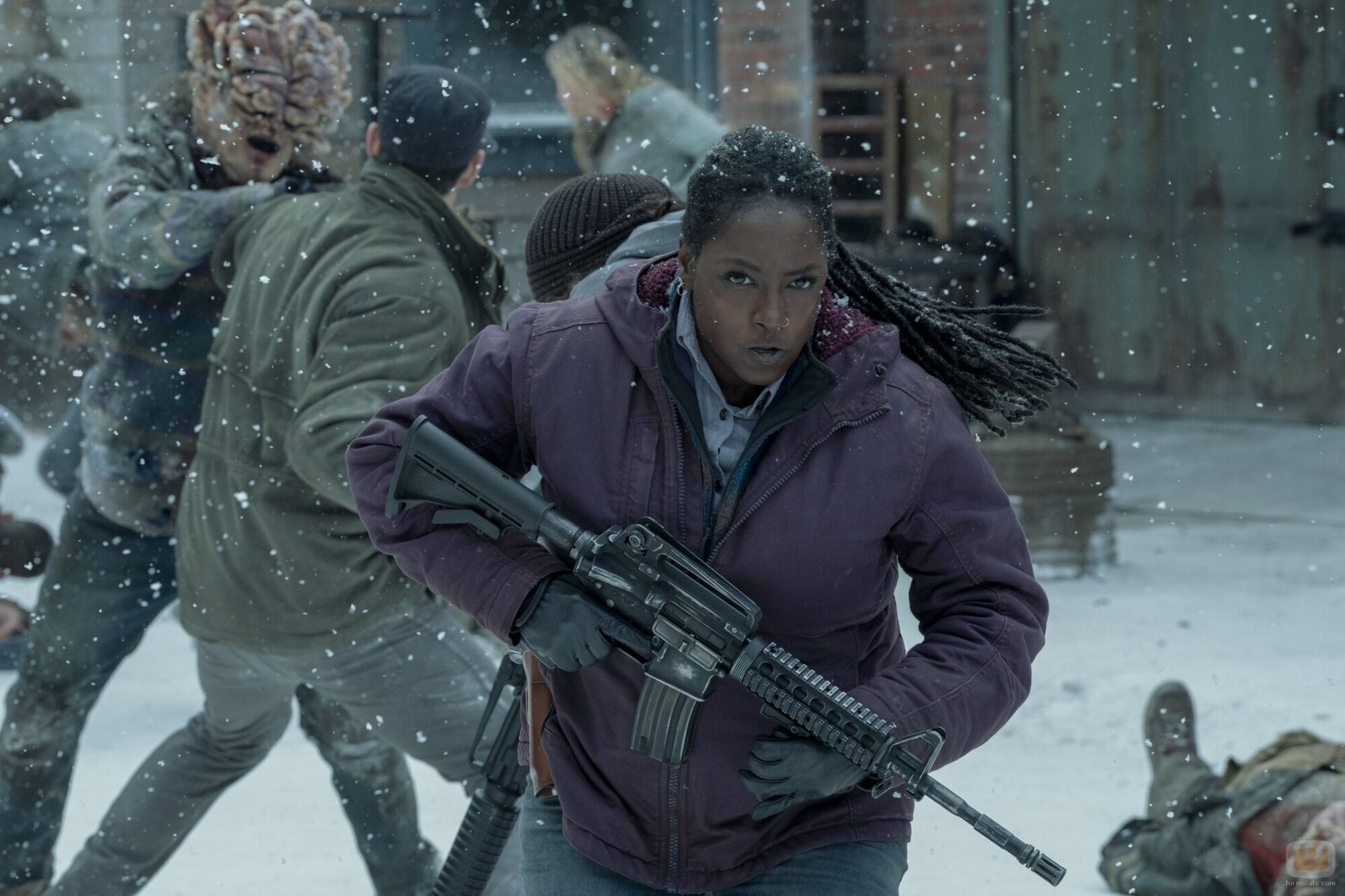 Rutina Wesley en 2x02 titulado 'Through the Valley' de 'The Last of Us'