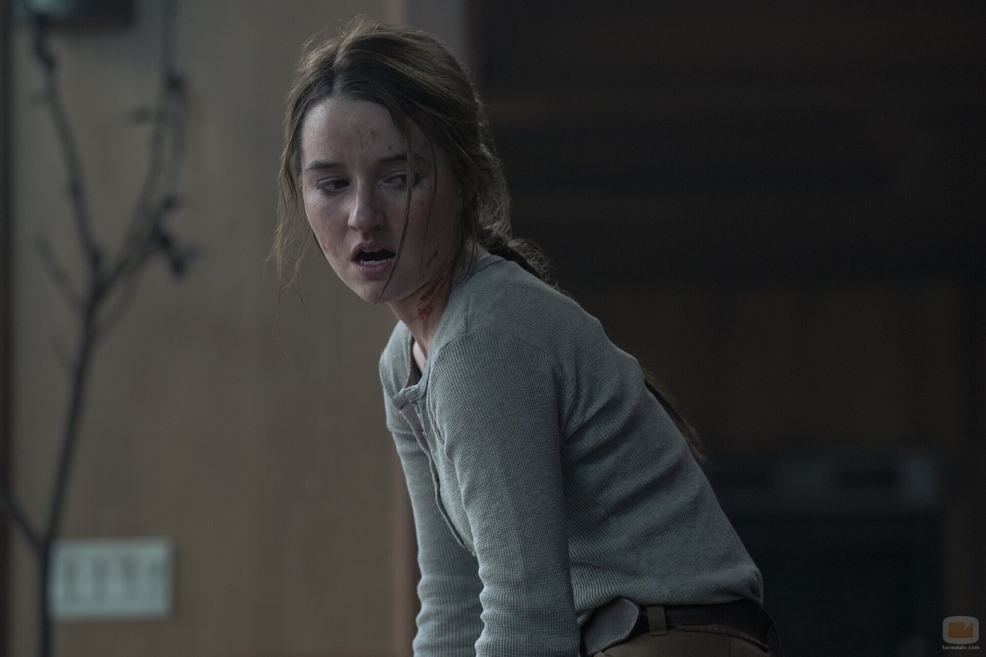 Kaitlyn Dever en Capítulo 2 titulado 'Through the Valley' de 'The Last of Us'
