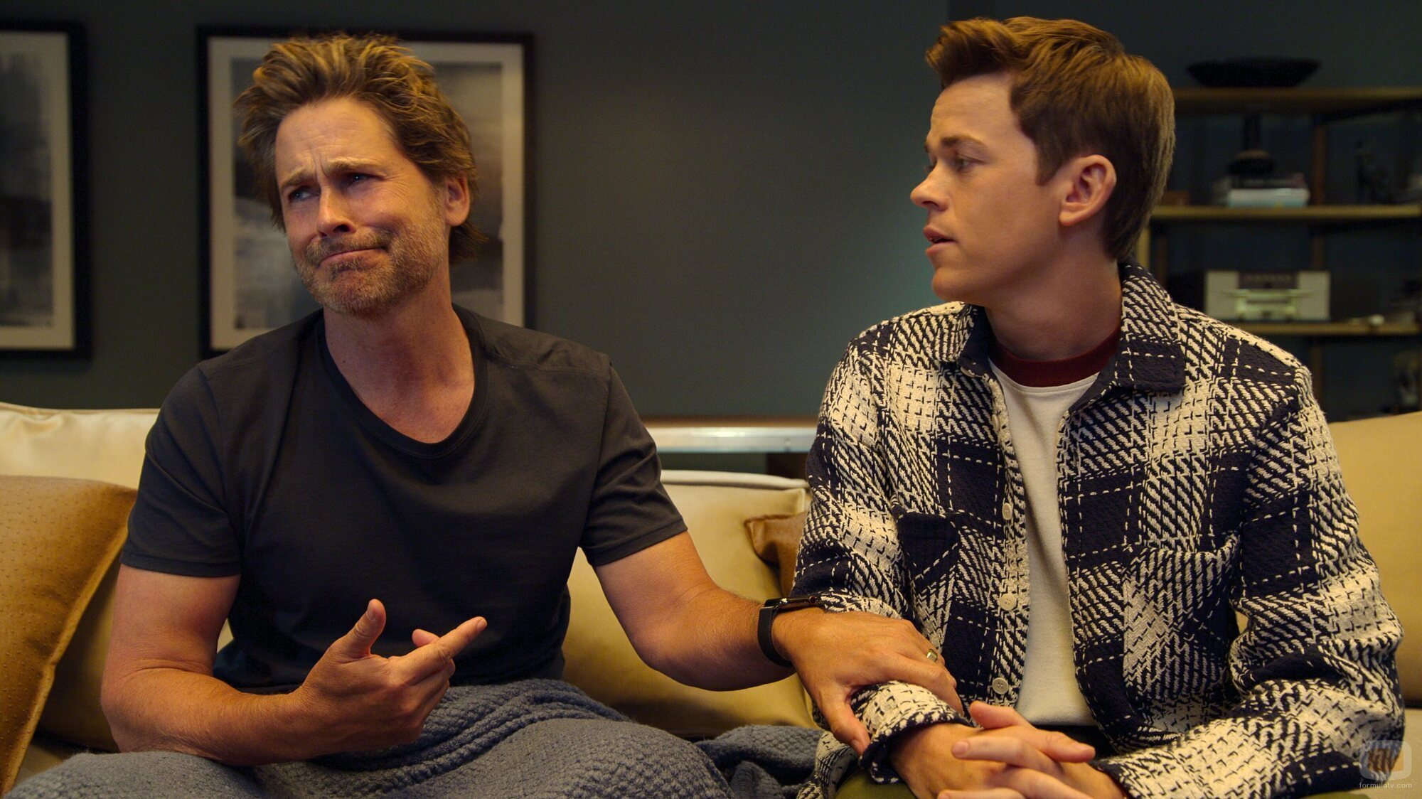 Rob Lowe y John Owen Lowe en el 1x04 de 'Unstable'