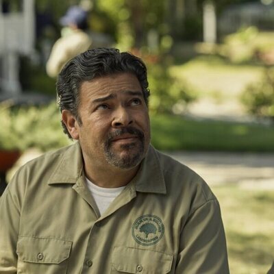 Escena de Frank Gallegos en la temporada 1 y el capítulo 07 de 'Inestable'