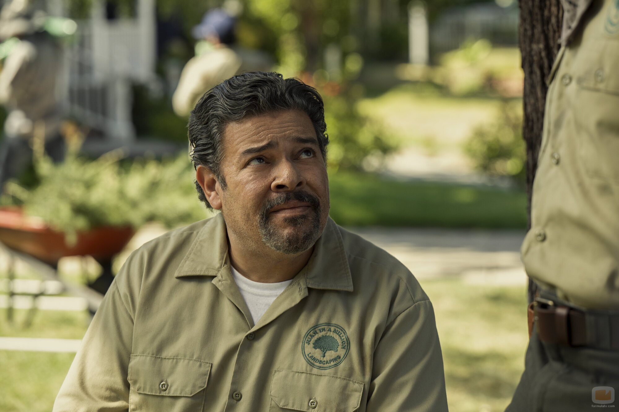 Escena de Frank Gallegos en la temporada 1 y el capítulo 07 de 'Inestable'