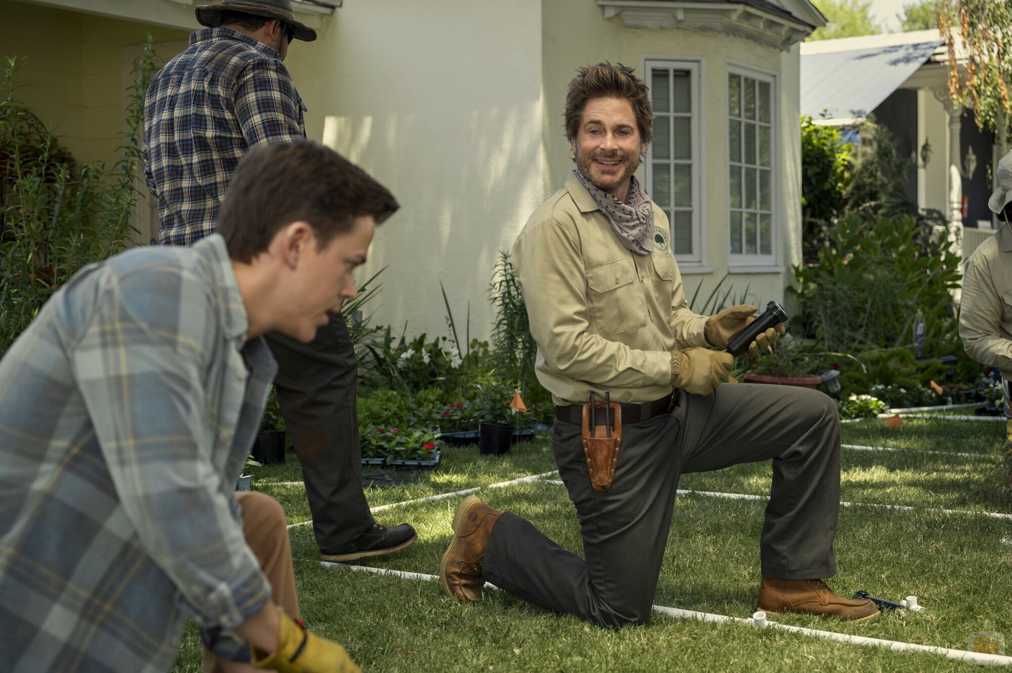 Rob Lowe y John Owen Lowe en la temporada 1 y el capítulo 07 de 'Inestable'