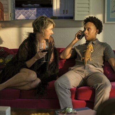 Mary Elizabeth Ellis y Aaron Branch en Capítulo 8 titulado 'El fuego de un dragón' de 'Inestable'