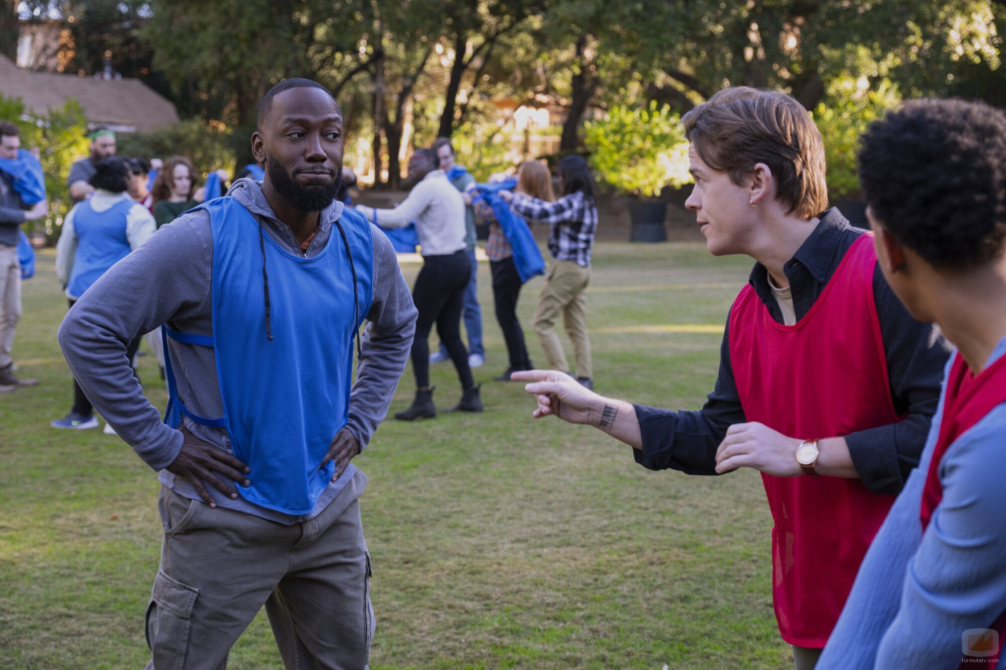 Lamorne Morris y John Owen Lowe en la temporada 2 y el capítulo 03 de 'Inestable'