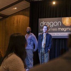Lamorne Morris y John Owen Lowe en el 2x03 de 'Unstable'
