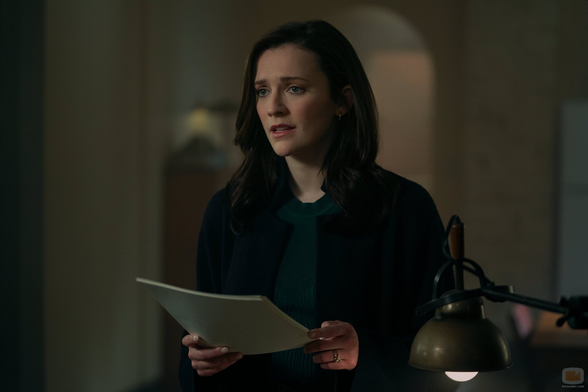 Charlotte Ritchie en 5x01 'El hombre más afortunado de Nueva York' de 'You'