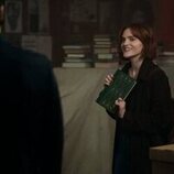 Madeline Brewer en 5x01 titulado 'El hombre más afortunado de Nueva York' de 'You'