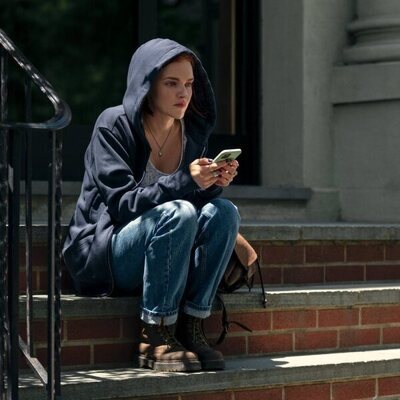 Madeline Brewer en 5x07 titulado '#JoeGoldberg' de 'You'