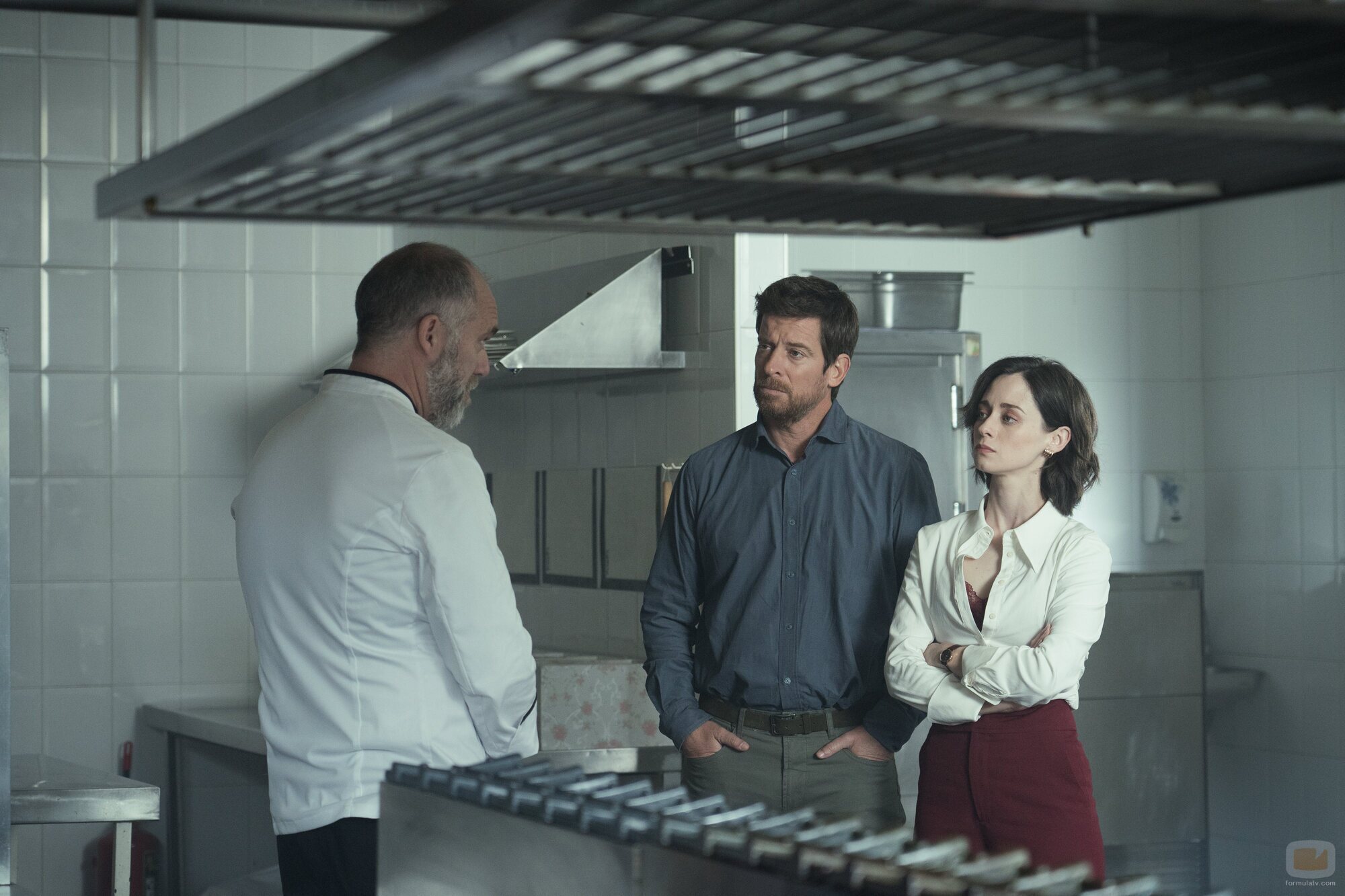 Manu Baqueiro y Elena Rivera en 1x06 'Capítulo 6' de 'Perdiendo el juicio'