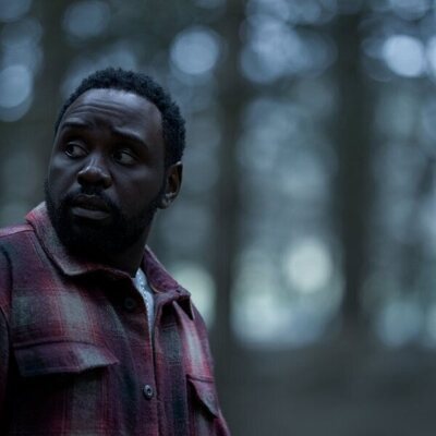 Brian Tyree Henry en 1x08 titulado 'Personas inocentes' de 'Ladrones de drogas'