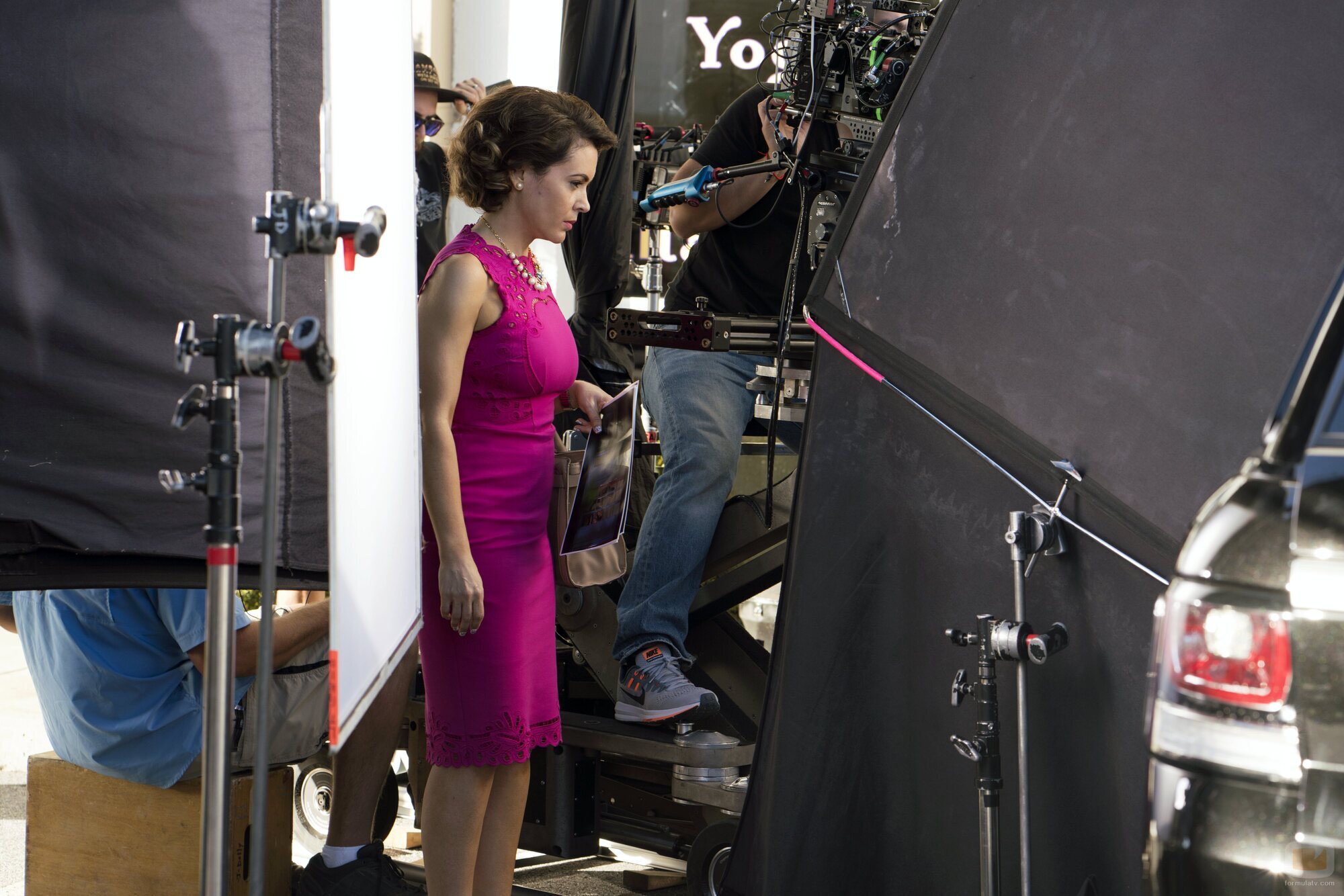 Alyssa Milano en Capítulo 2 titulado 'Estar delgado es mágico' de 'Insaciable'