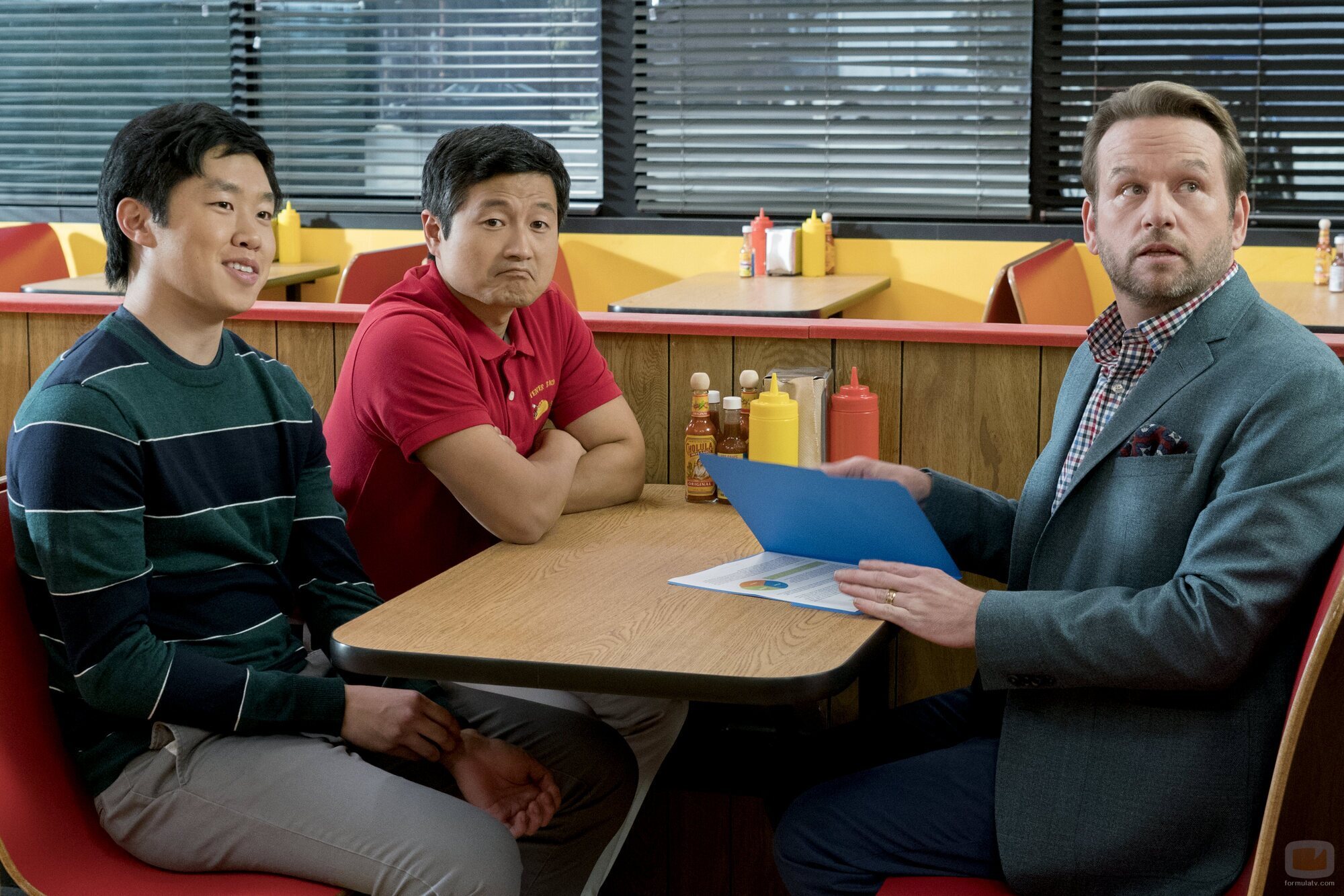 Dallas Roberts en 'Kitty 666' de 'Insaciable'