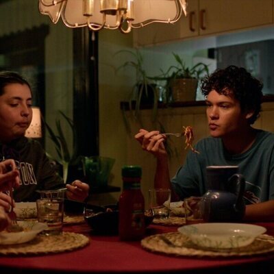 Omar Rudberg en la temporada 1 y el capítulo 01 de 'Jóvenes altezas'