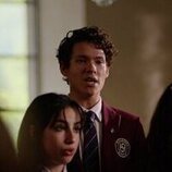 Foto de Omar Rudberg en la temporada 1 y el capítulo 01 de 'Jóvenes altezas'