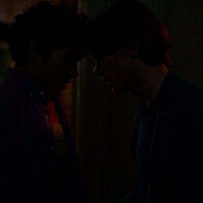 Edvin Ryding y Omar Rudberg en 1x02 'Episodio 2' de 'Jóvenes altezas'
