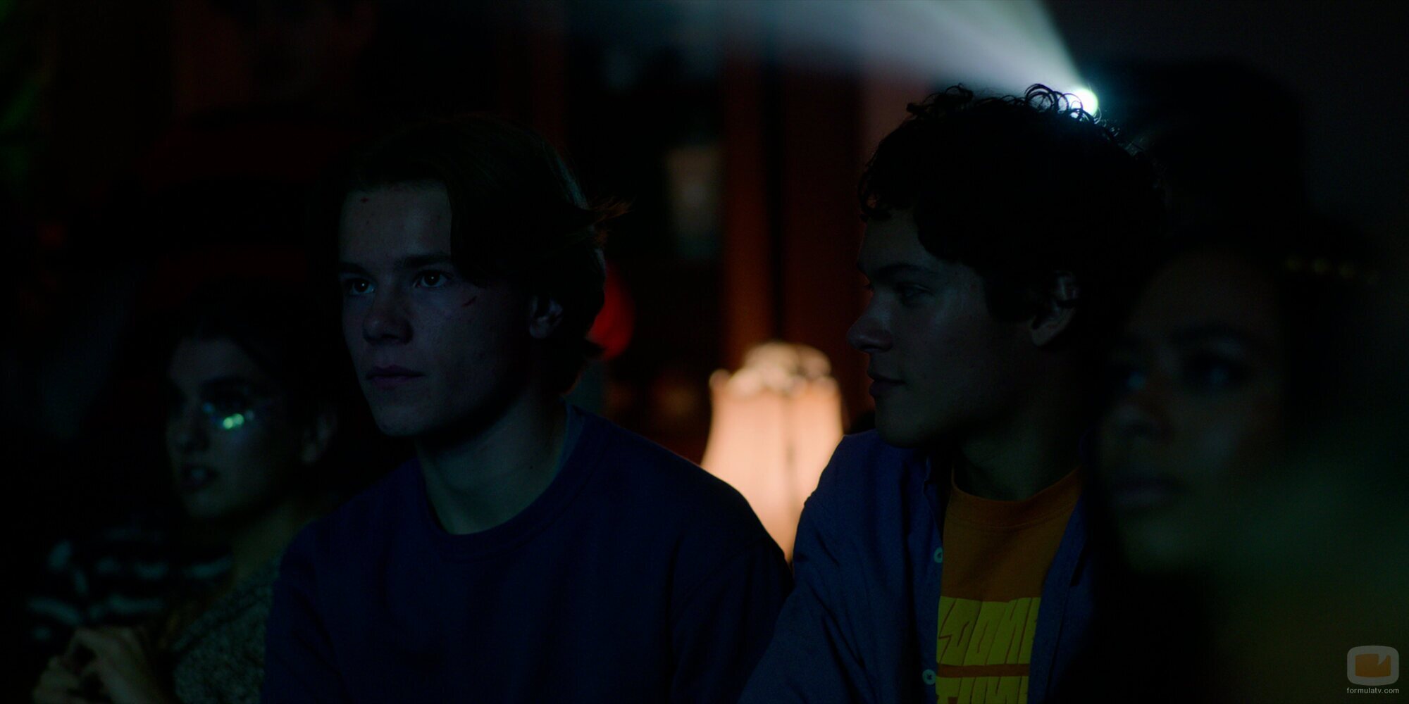 Edvin Ryding y Omar Rudberg en la temporada 1 y el capítulo 02 de 'Jóvenes altezas'
