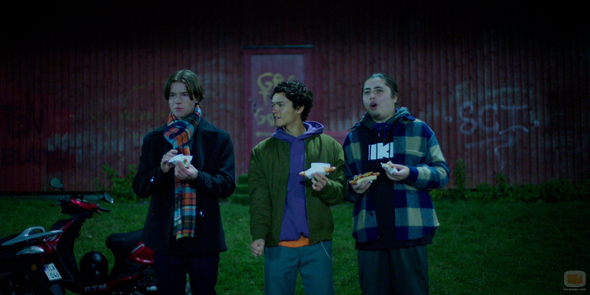 Still de Edvin Ryding y Omar Rudberg en 1x02 titulado 'Episodio 2' de 'Jóvenes altezas'