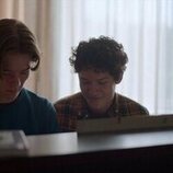 Edvin Ryding y Omar Rudberg en 1x03 'Episodio 3' de 'Jóvenes altezas'