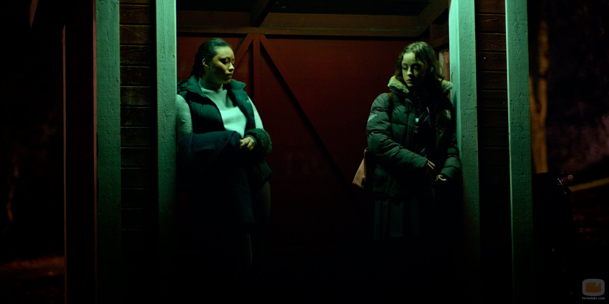 Frida Argento y Nikita Uggla en Capítulo 4 titulado 'Episodio 4' de 'Jóvenes altezas'