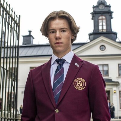 Edvin Ryding en Capítulo 3 titulado 'Episodio 3' de 'Jóvenes altezas'