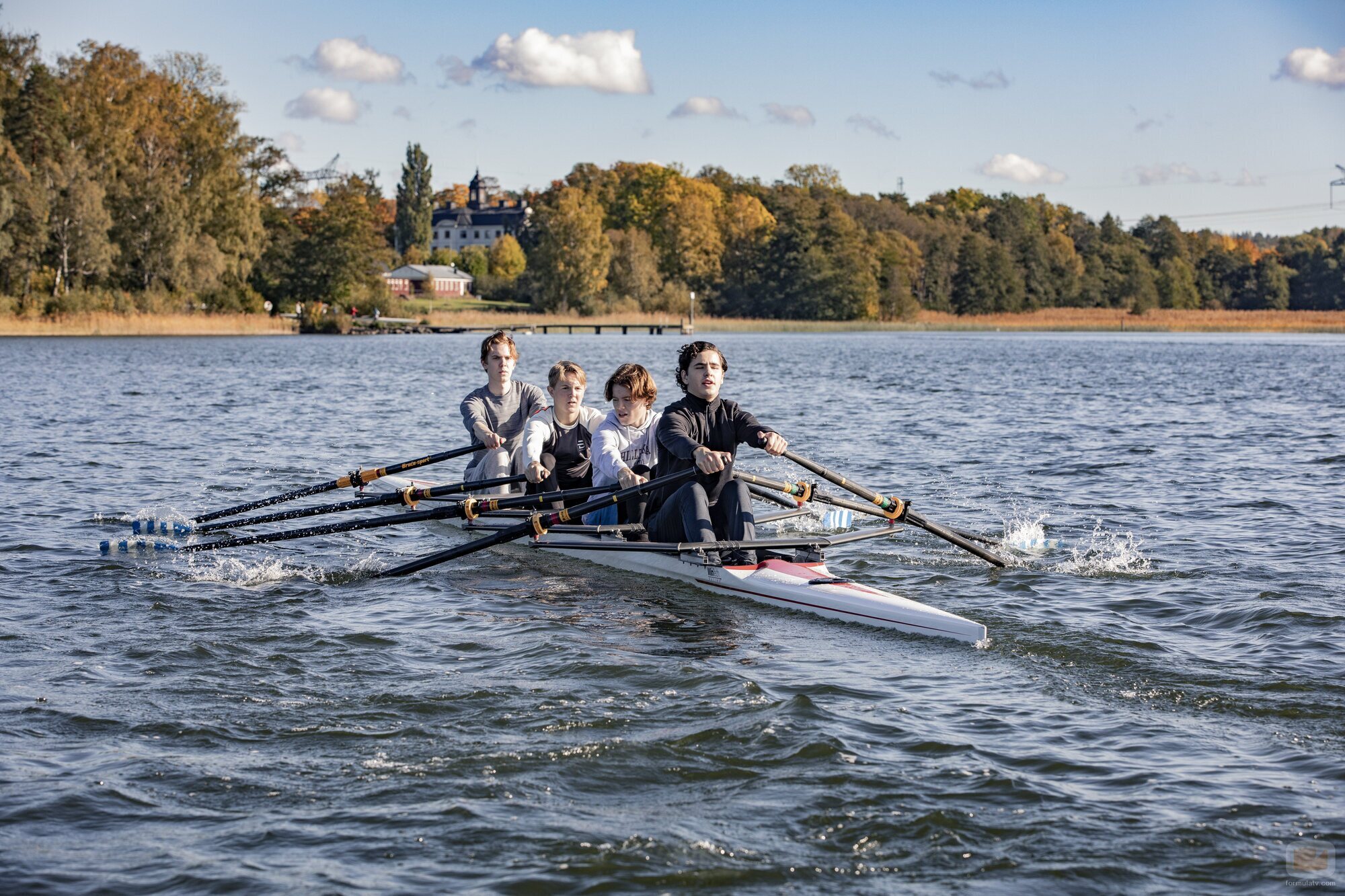 1x03 titulado 'Episodio 3' de 'Jóvenes altezas'