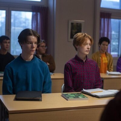 Edvin Ryding y Fabian Penje en 1x06 'Episodio 6' de 'Jóvenes altezas'
