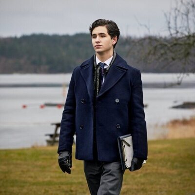Malte Gårdinger en Capítulo 1 titulado 'Episodio 1' de 'Jóvenes altezas'