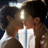 Foto de Edvin Ryding y Omar Rudberg en el 2x01 de 'Young Royals'