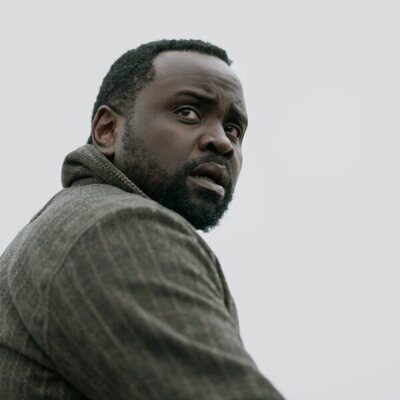 Brian Tyree Henry en la temporada 1 y el capítulo 03 de 'Ladrones de drogas'