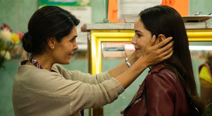 Refugio, madre de Rubí, junto a su hija en la telenovela &#39;Rubí&#39;
