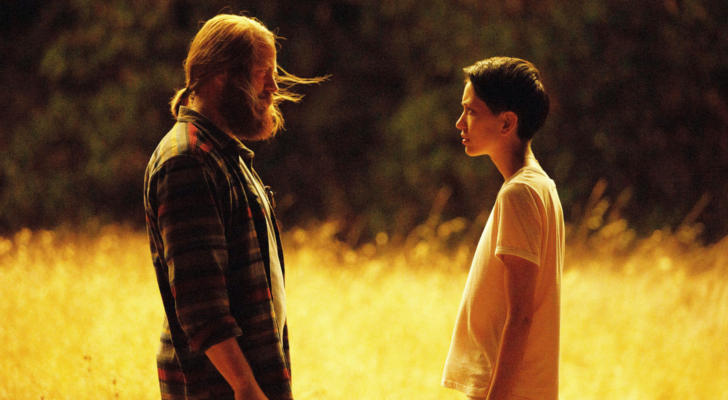 Sonoya Mizuno frente a Nick Offerman en 'Devs'