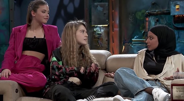 Nicole Wallace, Celia Monedero y Hajar Brown, de 'Skam España', en 'La resistencia'