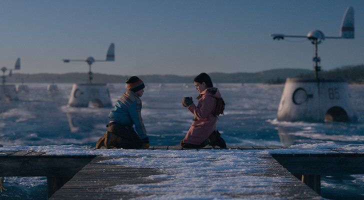 Joiner y Abby Ryder Fortson investigan sobre el Loop