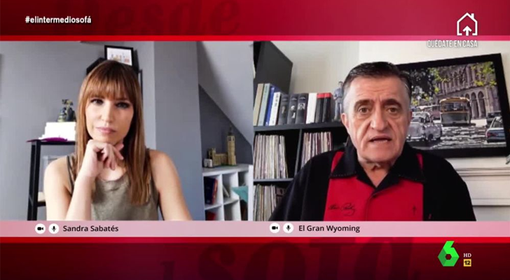 Sandra Sabatés y El Gran Wyoming, en &#39;El intermedio desde el sofá&#39;
