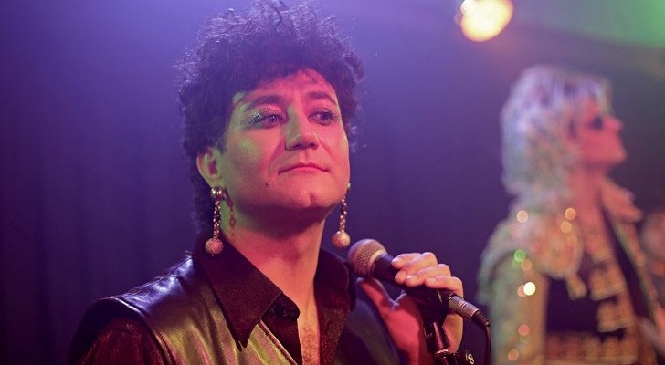 Carlos Santos como Pedro Almodóvar en la cuarta temporada de &#39;El Ministerio del Tiempo&#39;