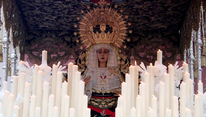 La Procesión de la Virgen de la Caridad, en la Semana Santa de Sevilla 2019