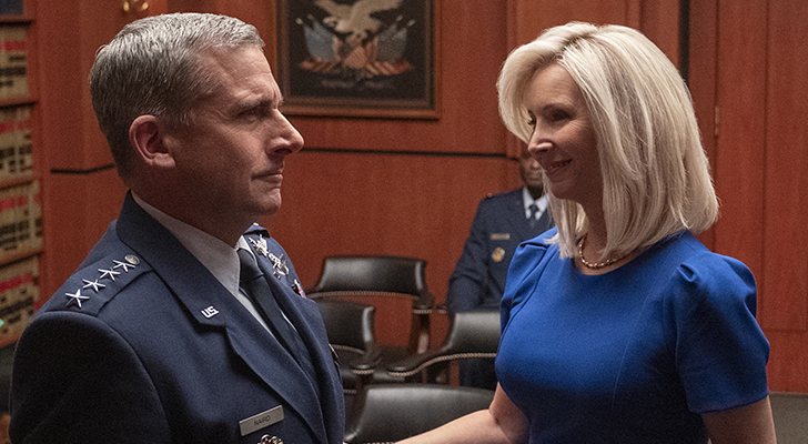 Steve Carell y Lisa Kudrow en &#39;Space Force&#39;