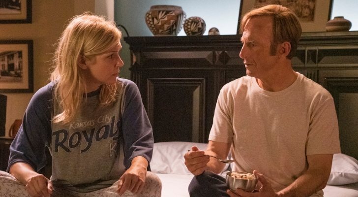 Kim y Jimmy se resguardan en un hotel