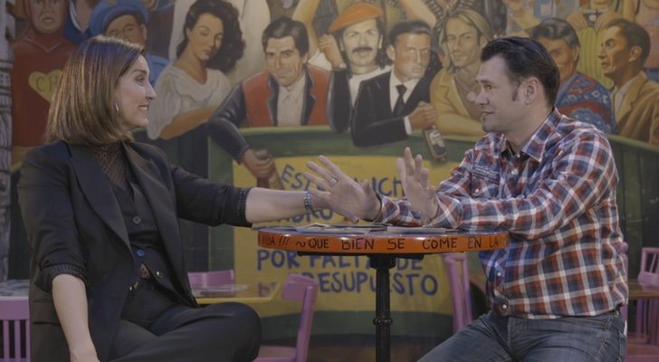 Cristina Zubillaga e Iñaki López en un fotograma de 'Pongamos que hablo de Sabina'