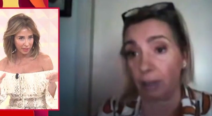 María Patiño junto a las imágenes de Carmen Borrego