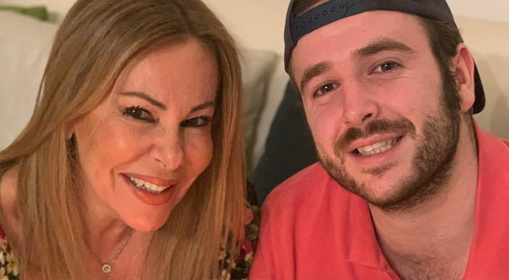 Ana Obregón y su hijo Álex Lequio