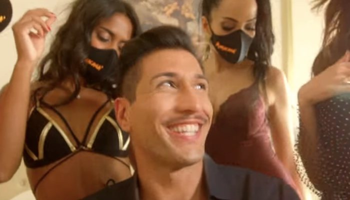 Gianmarco protagoniza el videoclip de "Maracaná"